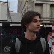 Studente del corso di laurea magistrale di scienze storiche impartisce ripetizioni per scuole secondarie di storia e filosofia